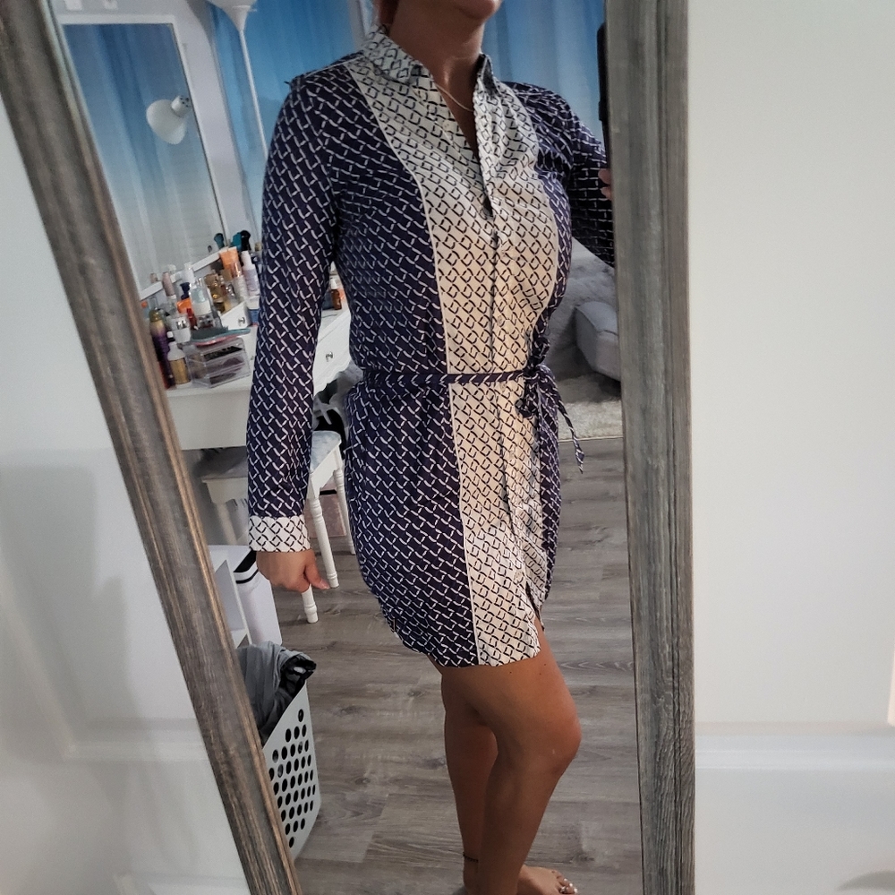Tommy Hilfiger - Picture 3 of 3